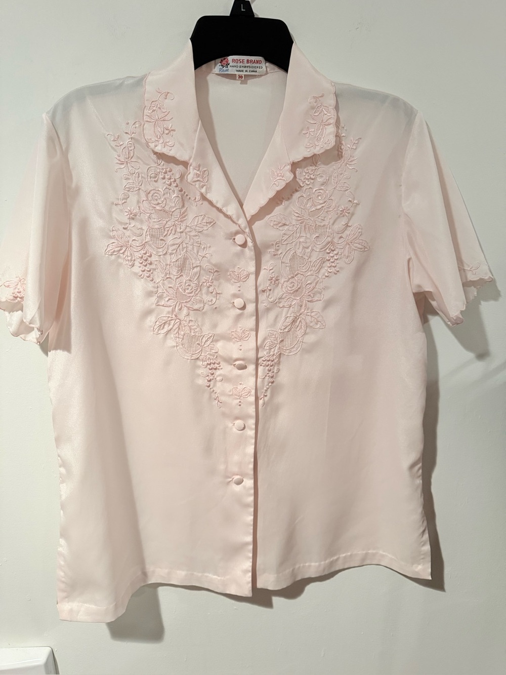 Rose Inc Pale Blush Embroidered Short Sleeve Blouse